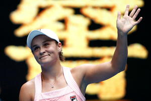 Najbolja teniserka svijeta iznenada završila karijeru sa 25...