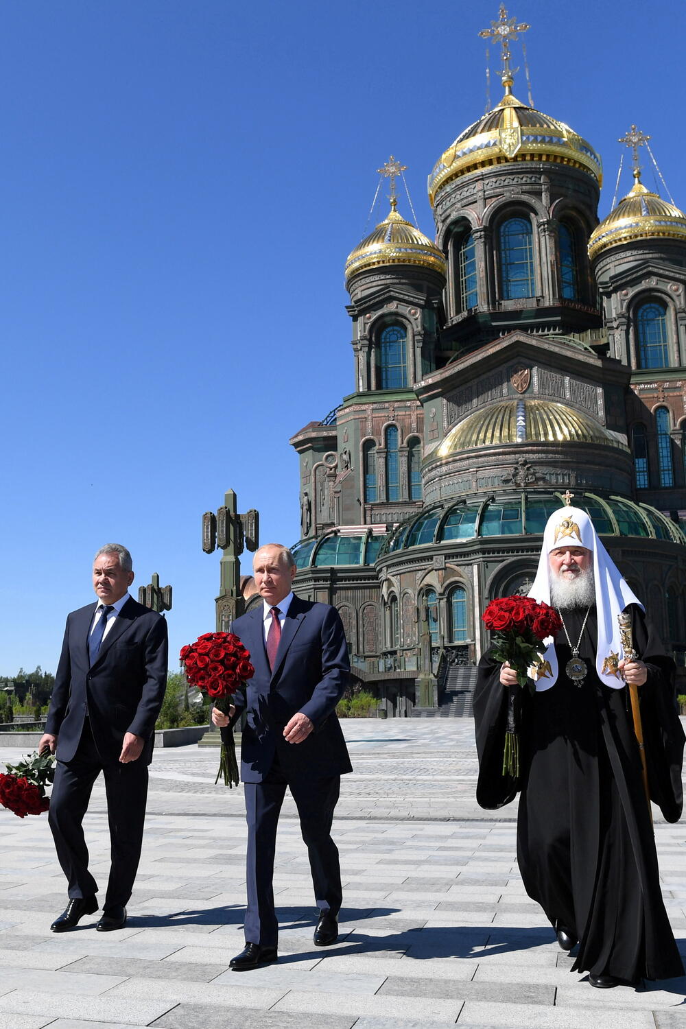 Putin i ministar odbrane Šojgu sa patrijarhom Kirilom