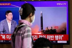 Sjeverna Koreja ispalila tri rakete, SAD osudile probe i pozvale...