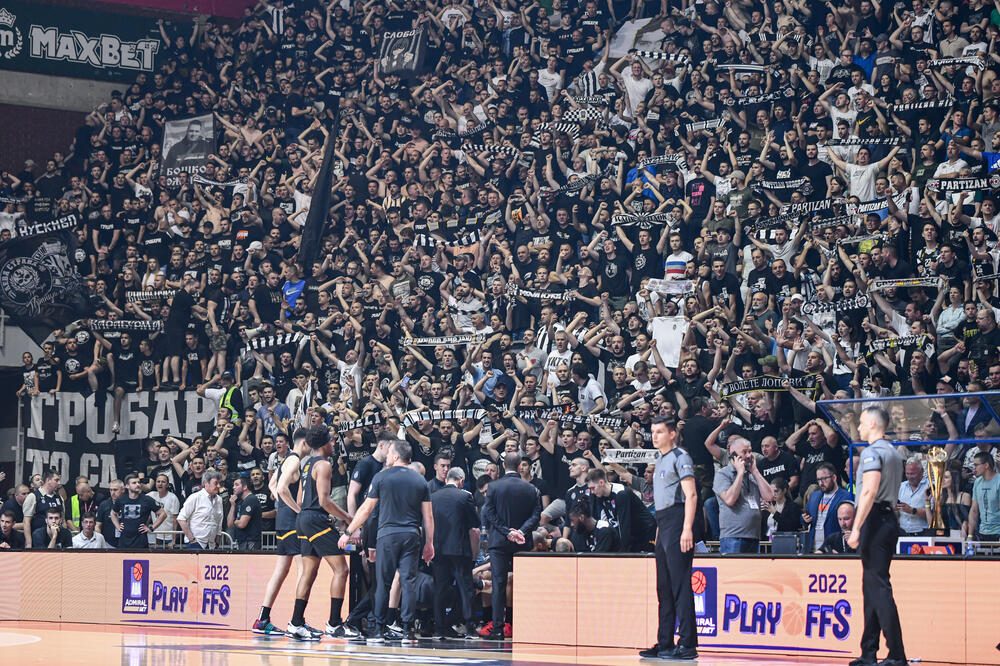 Navijači Partizana na trećoj utakmici finalne serije, Foto: Partizan NIS
