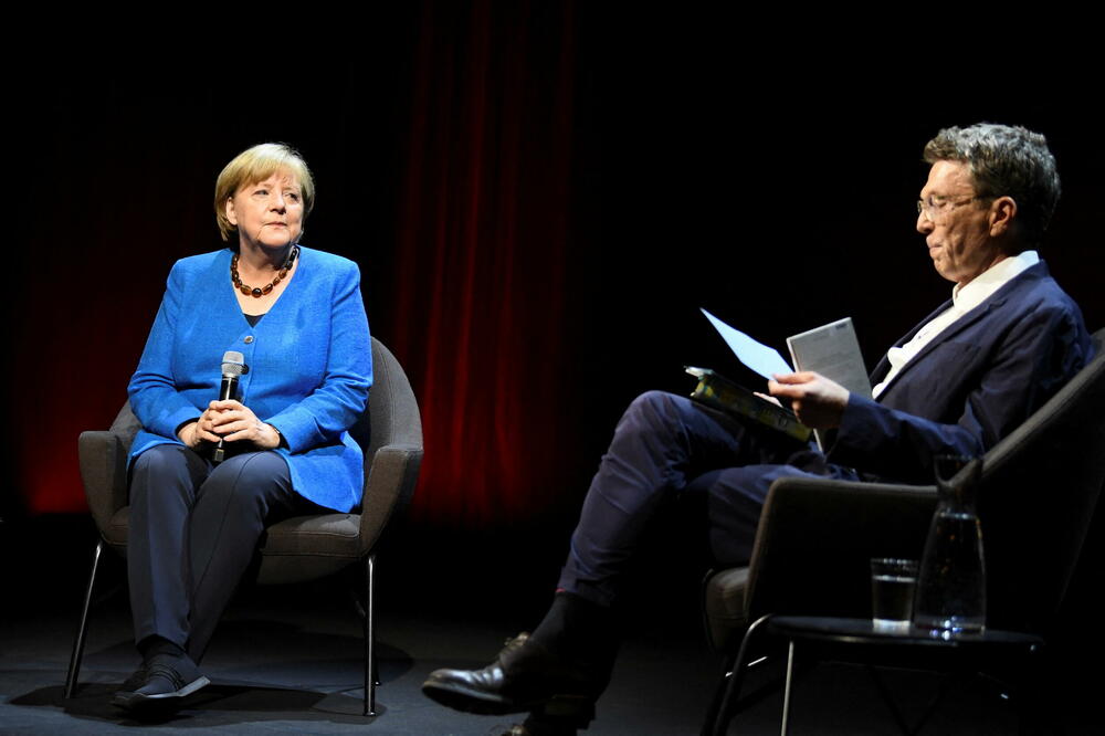 Merkel i novinar Aleksandar Osang, Foto: Reuters