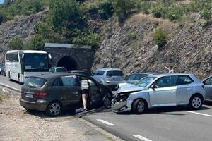 Više povrijeđenih u saobraćajnoj nezgodi u Virpazaru