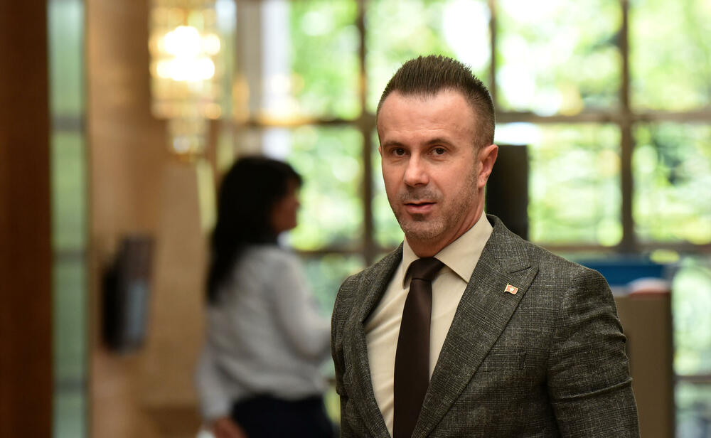 Parlament odlučuje o tome da li će Vladi nastaviti da daje povjerenje: Bogdanović