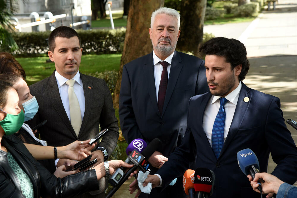 Mogu li pobjednici izbora 2020. postići dogovor: Bečić, Krivokapić i Abazović, Foto: Luka Zekovic
