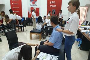 Crveni krst Crne Gore: Volonteri obučeni da prilagode invalidska...