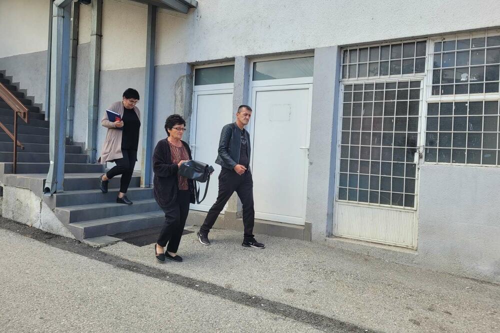 Lutovac juče napušta zgradu suda, Foto: Jadranka Ćetković