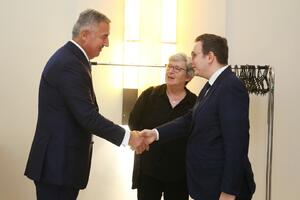 Ministar vanjskih poslova Češke ponudio pomoć Crnoj Gori u...
