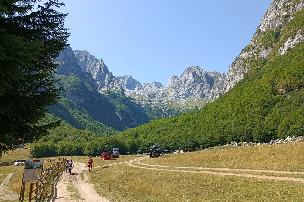 Nacionalne parkove posjetilo 35 odsto više gostiju: NP Prokletije, Foto: Ivan Ivanović