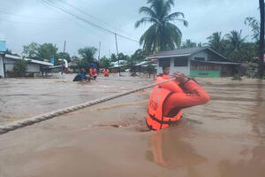 U poplavama na Filipinima najmanje 13 mrtvih