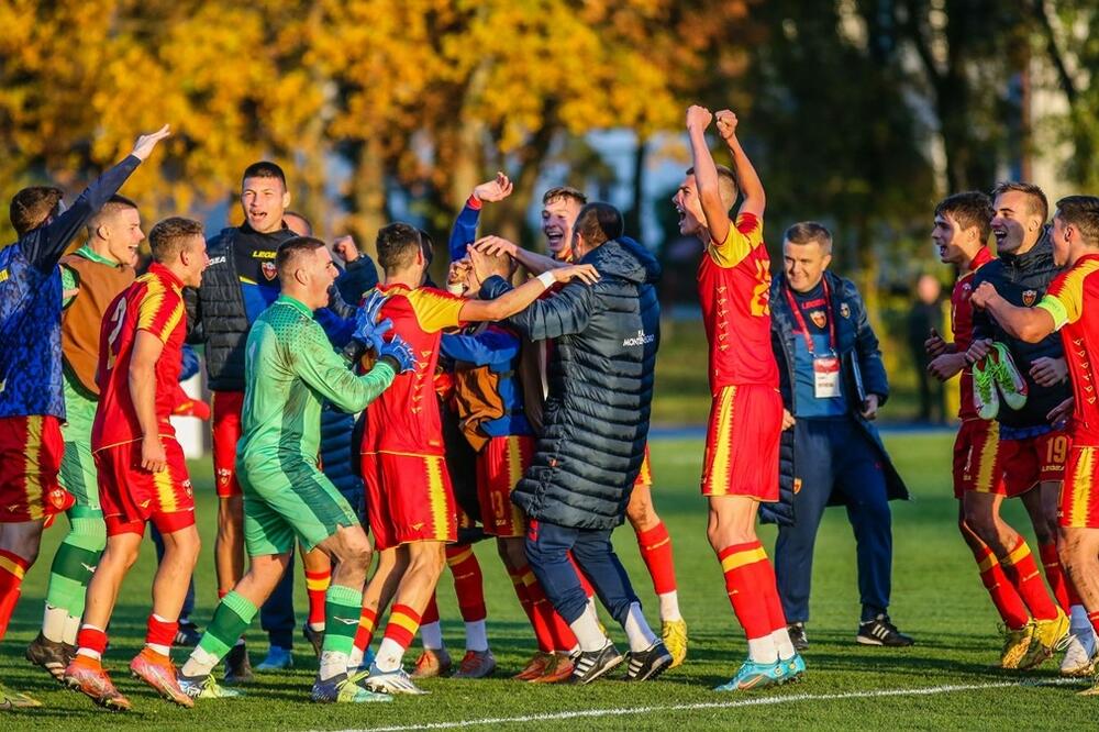 Mladi crnogorski fudbaleri slave veliki uspjeh u Poljskoj, Foto: FSCG