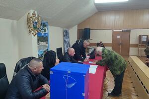 U nedjelju ponavljanje glasanja na dva biračka mjesta u Šavniku
