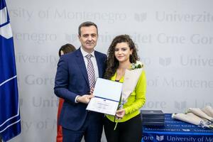 Sara Milinković najbolja studentkinja ETF-a za studijsku 2022/23.