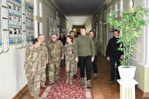 MO: Adžić posjetio akademiju Kopnenih snaga u Lavovu