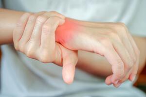 Artritis: Tri najčešće vrste i simptomi po kojima se razlikuju
