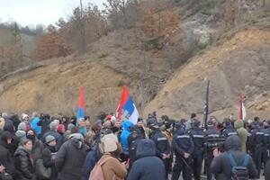 Srbi na sjeveru Kosova deseti dan na barikadama, đaci ponovo u...