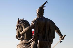Usvojena odluka o podizanju spomenika Skenderbegu u Tuzima
