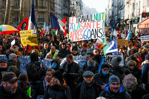U Parizu protest zbog najavljene reforme penzija