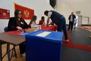 Zašto glasačke kutije u Crnoj Gori nisu providne već plave