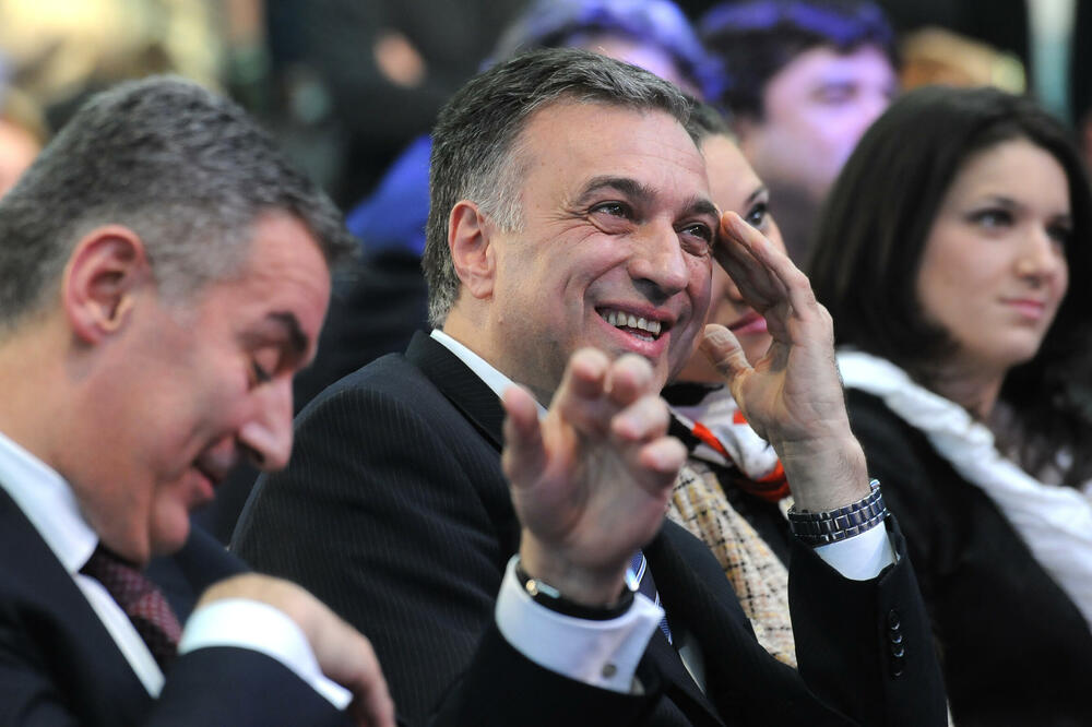 Pregovori o kandidatu opozicije još traju: Završna konvencija za izbore 2013 (arhiva Vijesti), Foto: Boris Pejovic