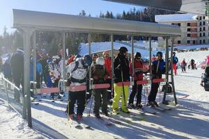 Skijanje i crnogorski standard: Strast jača i od tankog buđelara