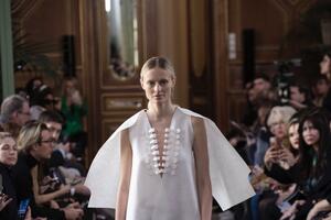 Džaković kolekciju "Convergence" predstavila na Paris Fashion Weeku