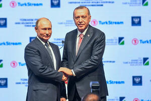Erdogan i Putin razgovarali o unapređenju odnosa Turske i Rusije u...