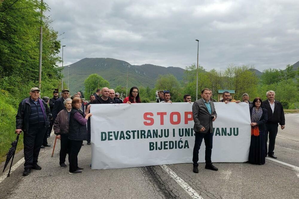 Sa jučerašnje blokade, Foto: Jadranka Ćetković