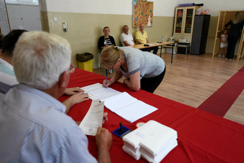 Glasanje bez incidenata, Foto: Boris Pejović