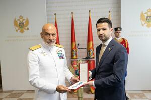 Milatović odlikovao italijanskog admirala Medaljom za zasluge