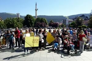 Pljevlja: Protest ispred Centra za kulturu zbog namjere da se...