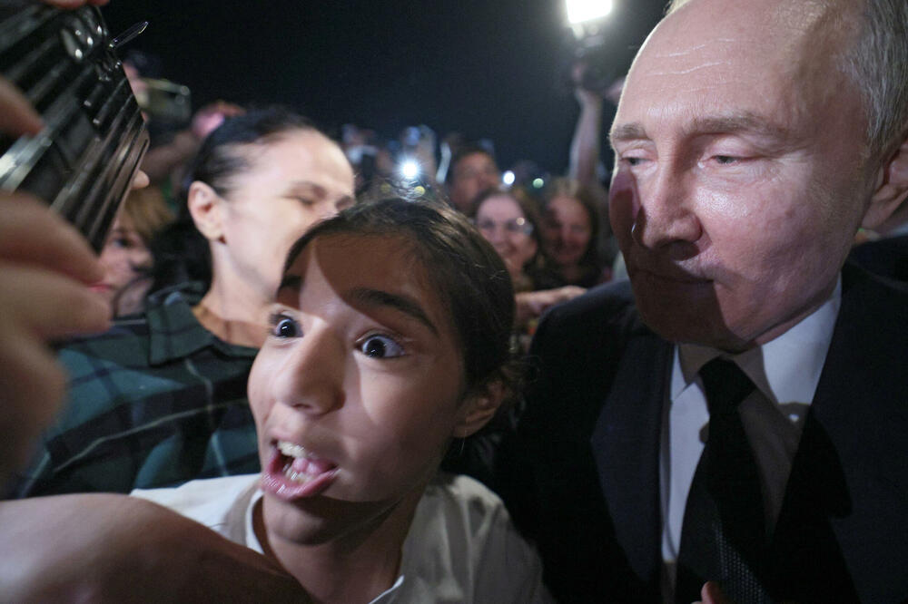 Putin se nakon pobune u neobičajenoj situaciji bliskosti sa građanima, Foto: Sputnik/gavriil Grigorov/kremlin Via Reuters
