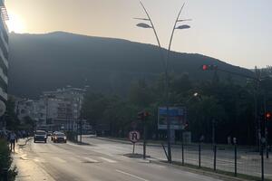 Budva nije okićena crnogorskim zastavama za Dan državnosti