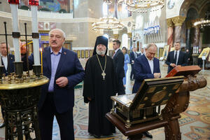 FOTO Putin i Lukašenko posjetili katedralu, muzej, fotografisali...