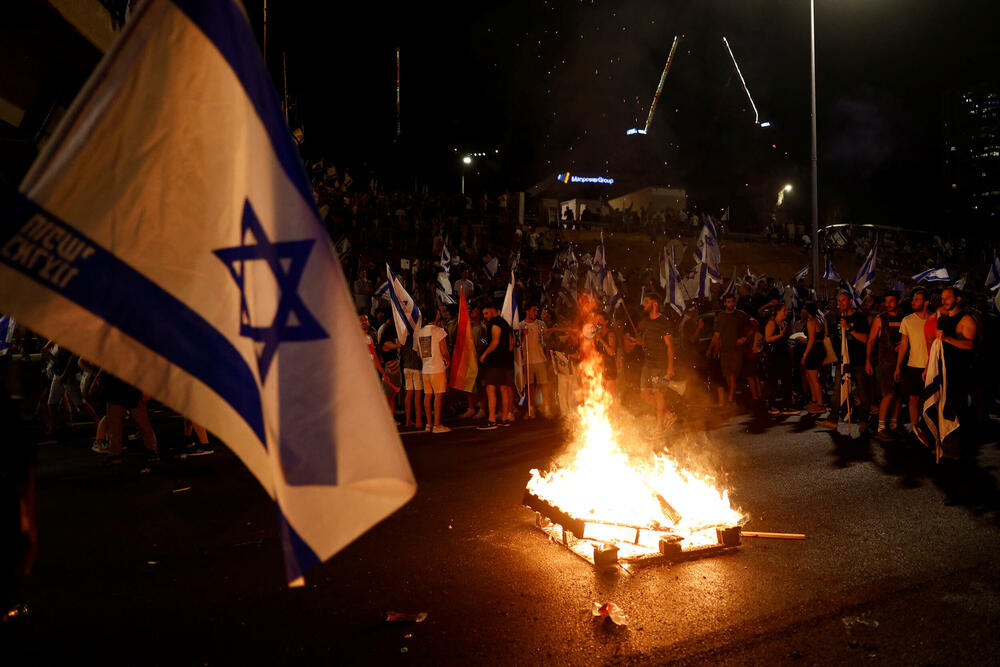 <p>Organizatori protesta su najavili da će se njihova borba samo pojačati i da će Izrael na kraju ipak biti demokratska zemlja</p>