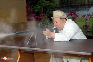 Kim Džong Un obišao sjevernokorejske fabrike oružja