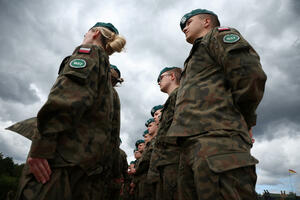 Poljska planira da pošalje do 10.000 dodatnih vojnika na granicu s...