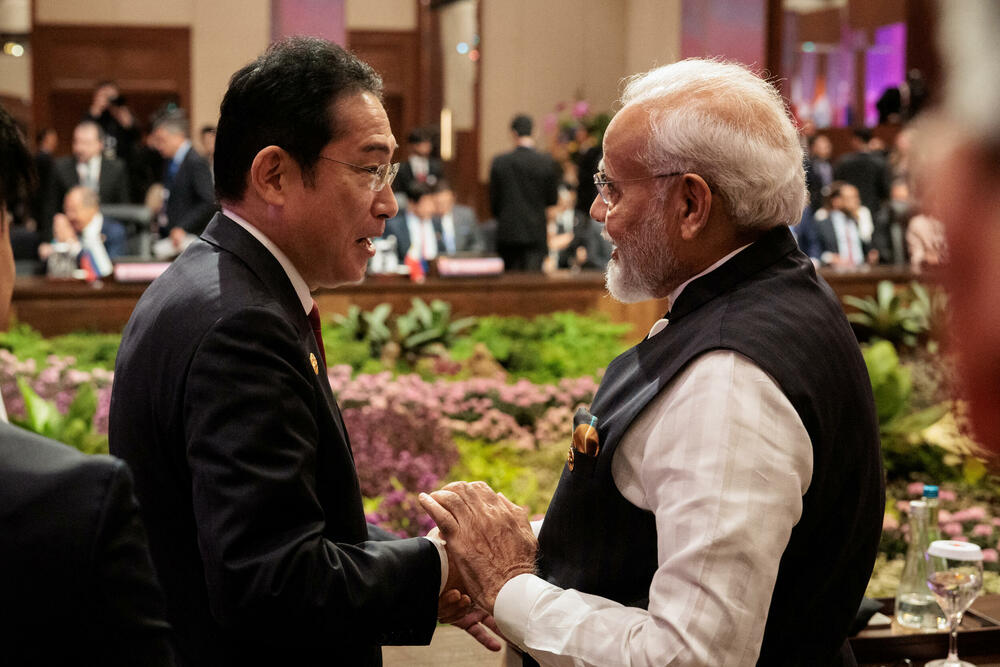 Premijeri Japana i Indije na samitu ASEAN u Džakarti