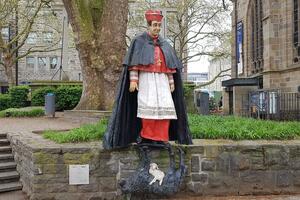 Statua njemačkog kardinala Hengsbaha biće uklonjena nakon optužbi...