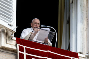 Papa pozvao na okončanje rata: „Zaustavite se“