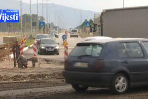 Nezavršeni kružni tok u Podgorici pravi probleme: Saobraćajni...