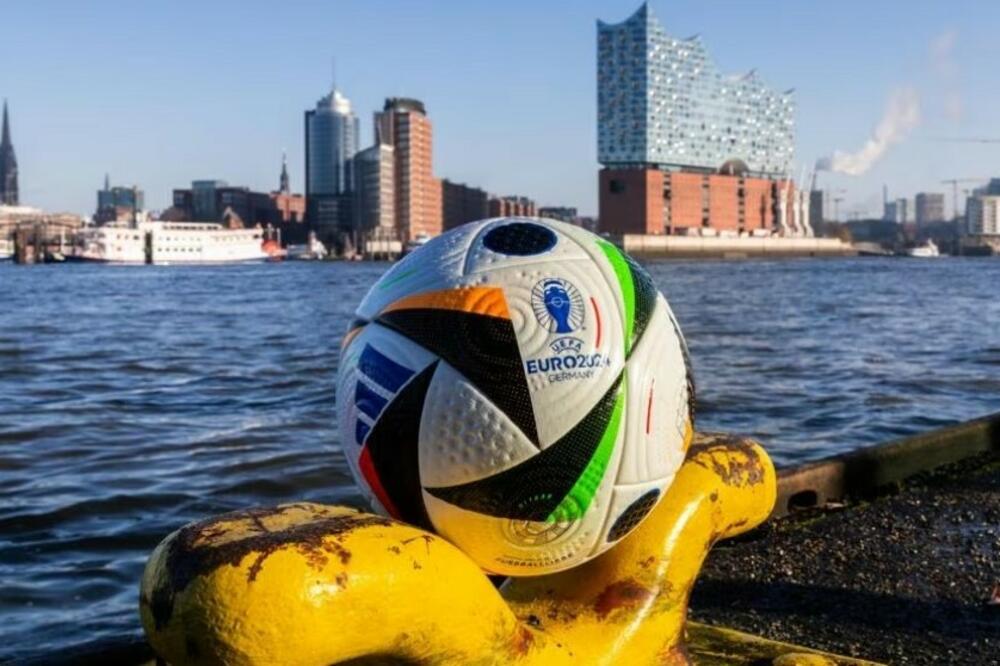 Detalj iz Hamburga uoči današnjeg žrijeba, Foto: UEFA