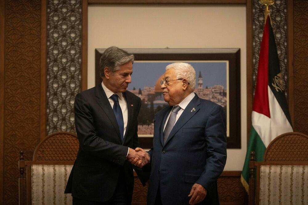 Predsjednik Palestinske uprave Mahmud Abas s američkim državnim sekretarom Entonijem Blinkenom u Ramali