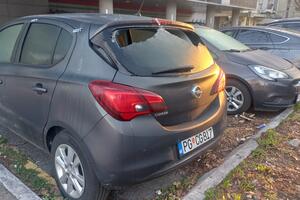 Podgorica: Fizički obračun, pa pucnjava, hici pogodili vozilo u...