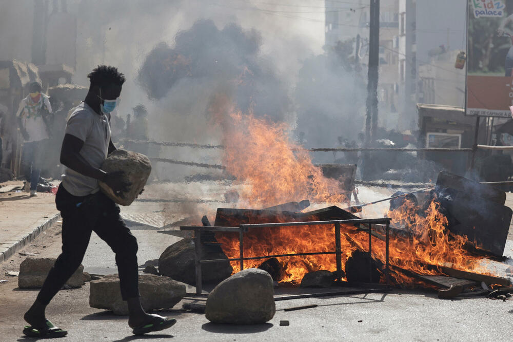 Sa protesta u Dakaru protiv odgađanja izbora, Foto: Reuters