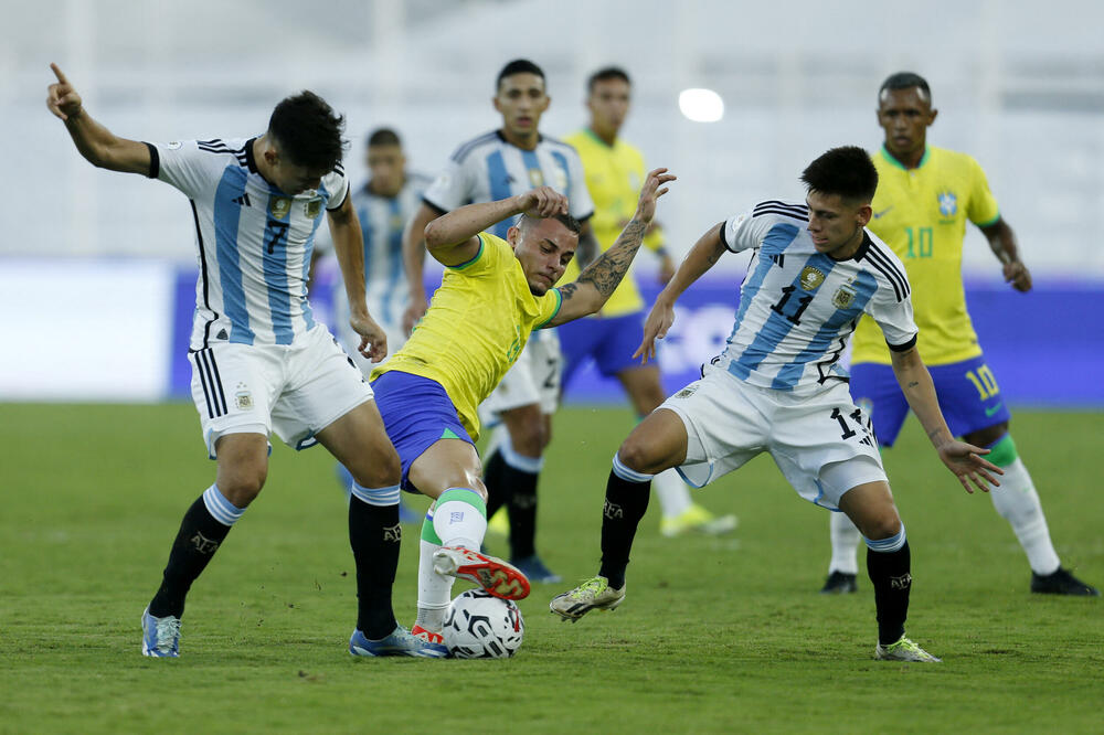 Sa meča Brazil - Argentina, Foto: Reuters