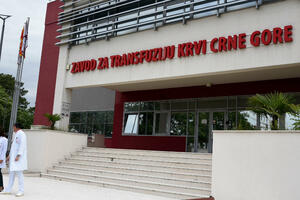 I državljani da dokažu da govore crnogorski - Zavod za transfuziju...