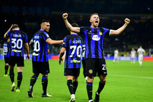Inter na 15 razlike, Đenova namučila budućeg šampiona