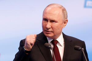 Putin: Prisustvo zapadnih trupa u Ukrajini moglo bi da odvede...
