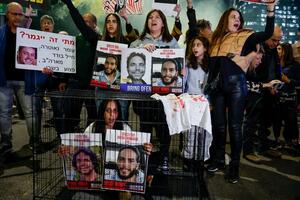 Rođaci zarobljenih Izraelaca uhapšeni na protestu zbog prekida...