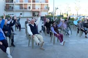 Jutarnje razgibavanje sa korisnicima Doma starih u Podgorici